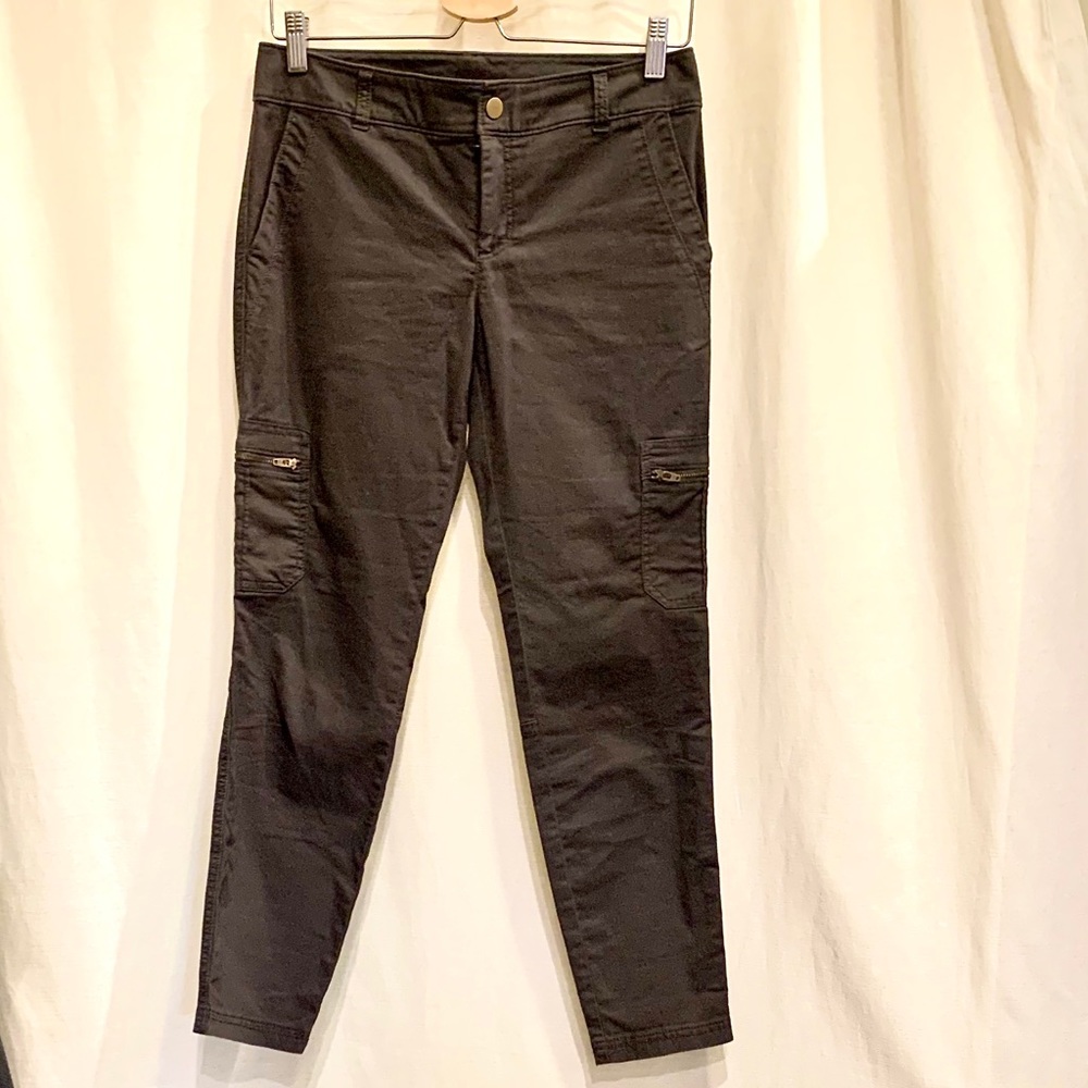 Athleta Zippered cargo